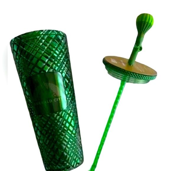 Starbucks NWT Wicked Emerald City Limited Edition Green Gemstone Cup & Keychain - Picture 13 of 15
